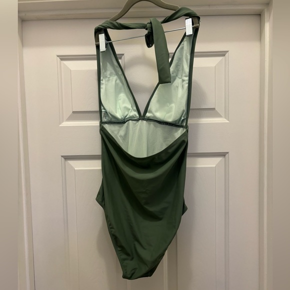 CUPSHE V-Neck Halter Top One Piece Size Small - Picture 2 of 12